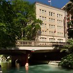 Drury Inn & Suites San Antonio Riverwalk pics,photos