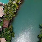 Aana Resort & Spa pics,photos
