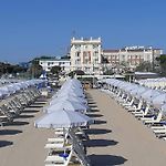 Grand Hotel Cesenatico pics,photos