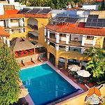 Hotel Rinconada De Cortes pics,photos