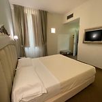 Jr Hotels Oriente Bari pics,photos