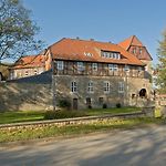 Burg Warberg pics,photos