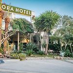 Flora Hotel pics,photos