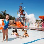 Howard Johnson By Wyndham Anaheim Hotel & Water Playground pics,photos
