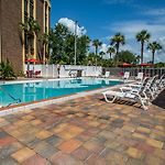 Comfort Inn & Suites Kissimmee By The Parks pics,photos