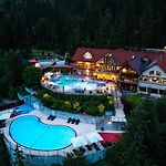 Halcyon Hot Springs Resort pics,photos