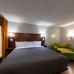 Hotel & Suites Normandin Quebec pics,photos