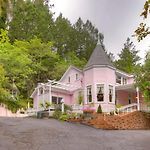 The Pink Mansion pics,photos