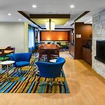 Fairfield Inn And Suites By Marriott Atlanta Suwanee pics,photos