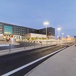 Courtyard By Marriott Warsaw Airport pics,photos