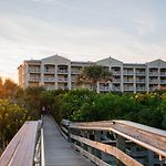 Holiday Inn Club Vacations Cape Canaveral Beach Resort pics,photos