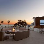 Doubletree Suites By Hilton Doheny Beach pics,photos