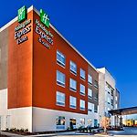 Holiday Inn Express & Suites Tulsa West - Sand Springs, An Ihg Hotel pics,photos