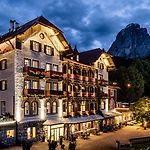 Grand Hotel Wolkenstein pics,photos