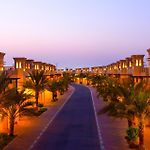 Al Hamra Village Hotel pics,photos