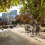Doubletree By Hilton Montreal pics,photos