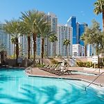 Hilton Grand Vacations Club Paradise Las Vegas pics,photos