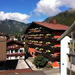 Hotel Tiroler Adler Bed & Breakfast pics,photos