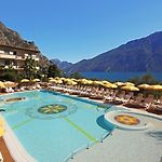 Hotel Ilma Lake Garda Resort pics,photos