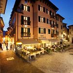 Hotel Lago Di Garda pics,photos