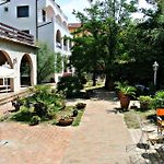 Hotel Villa Furia pics,photos