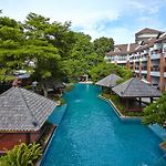 Woodlands Hotel And Resort Pattaya pics,photos
