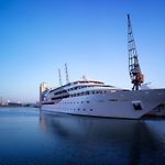 Sunborn London Yacht Hotel pics,photos