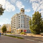 Oktyabrskaya Hotel pics,photos