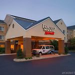 Fairfield Inn & Suites By Marriott Allentown Bethlehem/Lehigh Valley Airport pics,photos