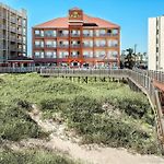 La Copa Inn Beach Hotel pics,photos