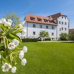 Schloss Hotel Wasserburg pics,photos