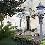 Hotel Villa Pinciana pics,photos