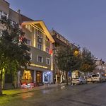 Istanbul Holiday Hotel pics,photos
