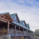 Marys Lake Lodge Mountain Resort And Condos pics,photos