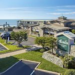 Cavalier Oceanfront Resort pics,photos