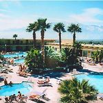 Desert Hot Springs Spa Hotel pics,photos