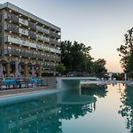 Ariti Grand Hotel pics,photos