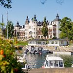 Grand Hotel Saltsjobaden pics,photos