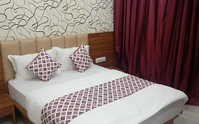 Hotel Dreamland Vadodara India