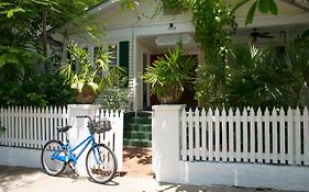 Garden House Key West 2*