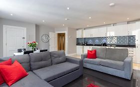 Deluxe Central City Of London Apartments