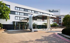 Radisson Hotel And Conference Centre London Heathrow  4*