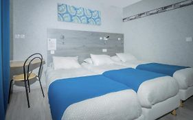 Hotel Mac Bed Poitiers
