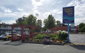 Comox Valley Inn And Suites 3*