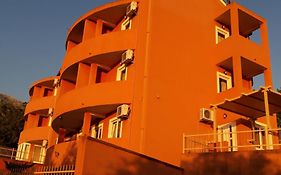 Apartments Danilo Kazanegra