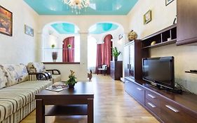 Navit Apartments With Breakfast,Near The Railway Station, The City Center, The Park