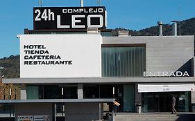 Hotel Complejo Leo 24h  3*