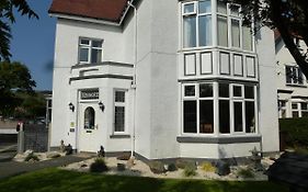 The Kenmore Guest House Llandudno 3* United Kingdom