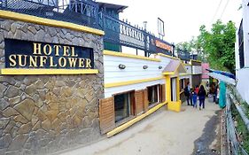 Hotel Sunflower In Darjeeling 3*