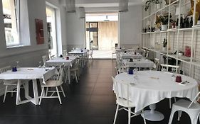 Acquapazza Restaurant&Room